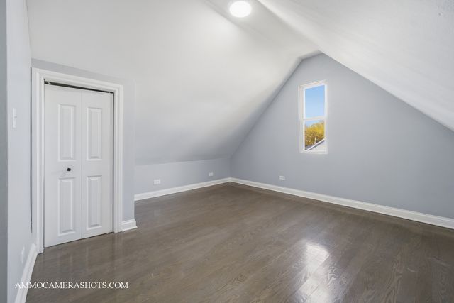 9342 S Crandon Avenue, Chicago, IL 60617