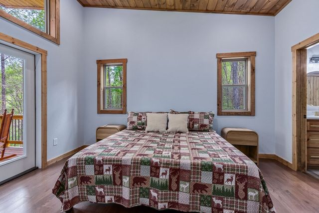 73 Oak Branch Drive, Murphy, NC 28906