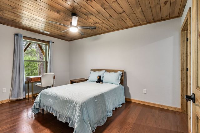73 Oak Branch Drive, Murphy, NC 28906