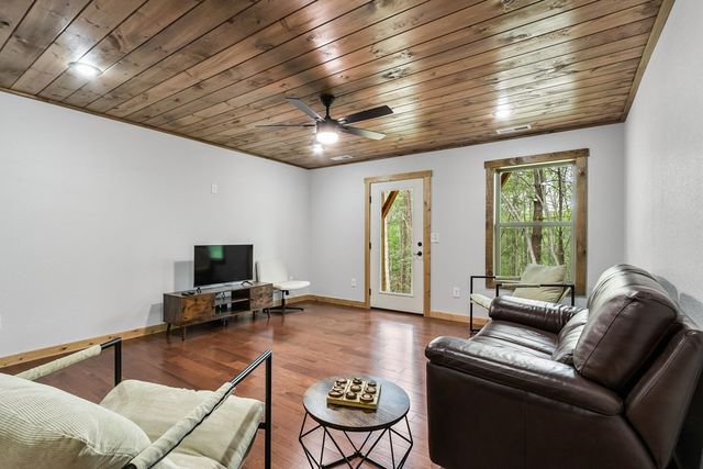73 Oak Branch Drive, Murphy, NC 28906