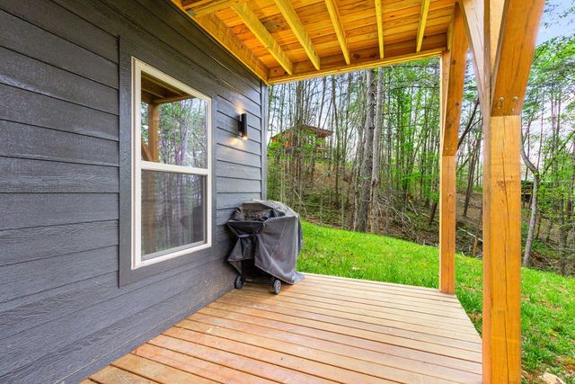 73 Oak Branch Drive, Murphy, NC 28906