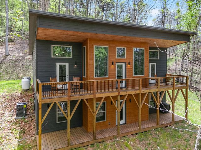 73 Oak Branch Drive, Murphy, NC 28906