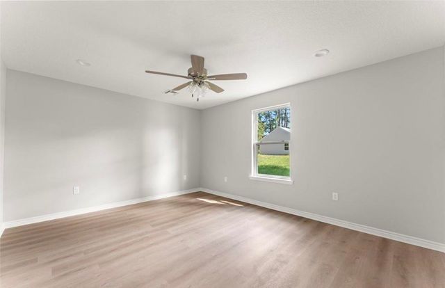 211 N Gladys St, Leesville, LA 71446