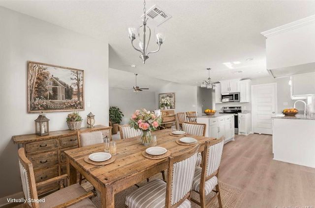 211 N Gladys St, Leesville, LA 71446