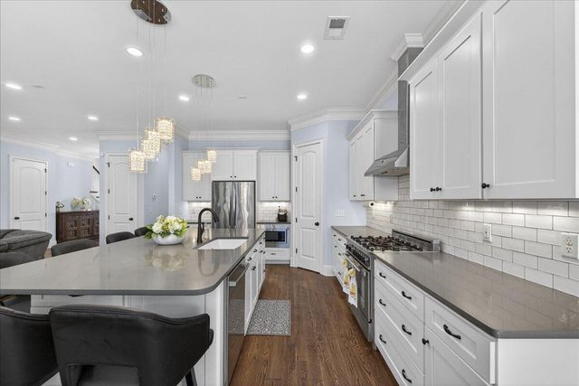 1104 Beresford, Charleston, SC 29492