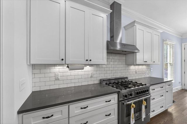 1104 Beresford, Charleston, SC 29492