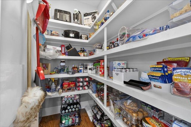 1104 Beresford, Charleston, SC 29492