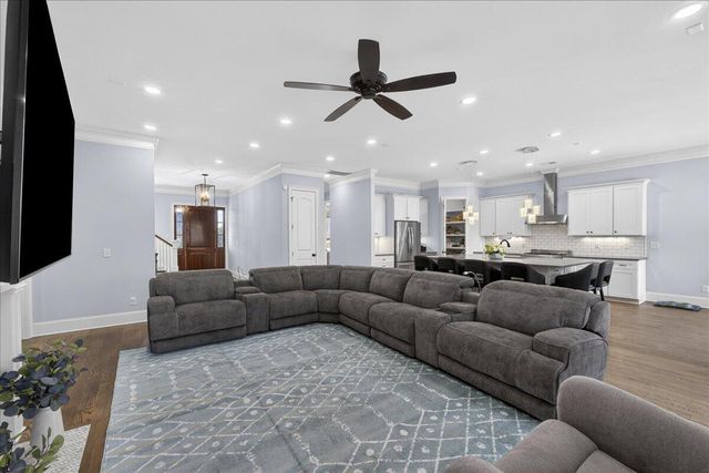 1104 Beresford, Charleston, SC 29492