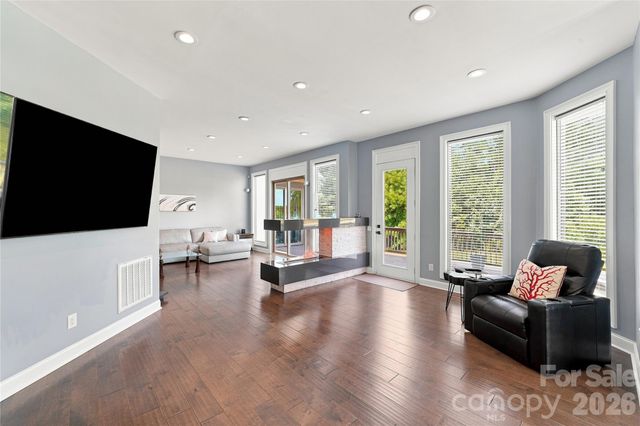 8007 Glen Abbey Circle, Stanley, NC 28164