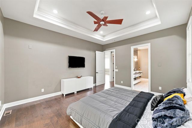 8007 Glen Abbey Circle, Stanley, NC 28164
