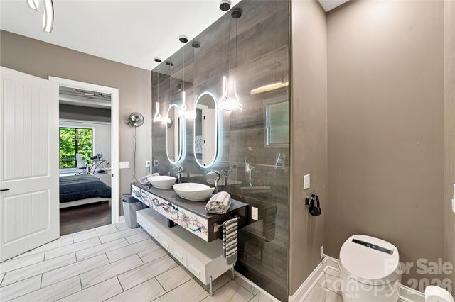 8007 Glen Abbey Circle, Stanley, NC 28164