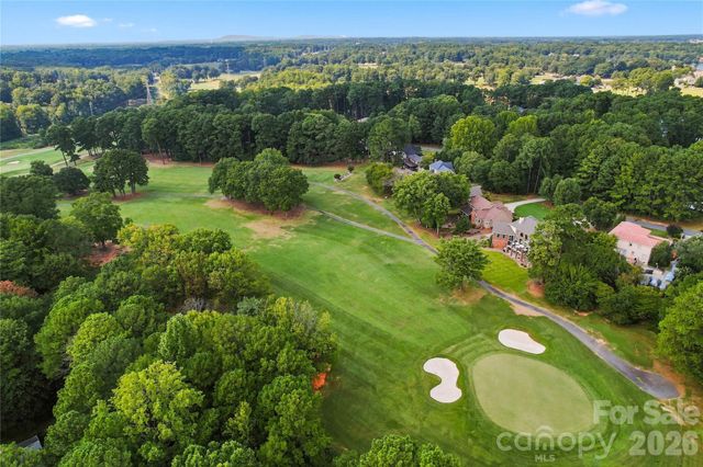 8007 Glen Abbey Circle, Stanley, NC 28164