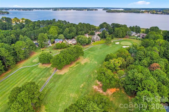 8007 Glen Abbey Circle, Stanley, NC 28164