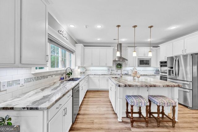 14 Dockside Drive, Savannah, GA 31410
