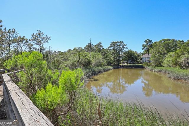 14 Dockside Drive, Savannah, GA 31410