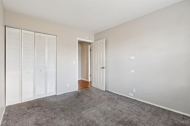 1477 Kelvin Court, Forest Park, OH 45240