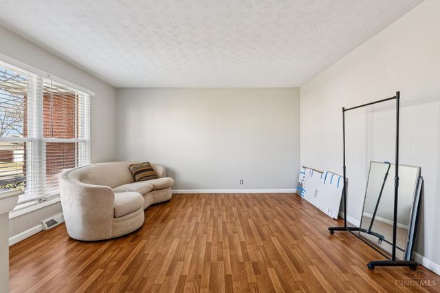 1477 Kelvin Court, Forest Park, OH 45240