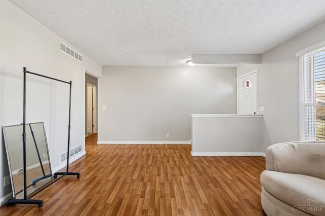 1477 Kelvin Court, Forest Park, OH 45240