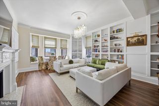 250-00 S 13TH ST #8E, Philadelphia, PA 19107