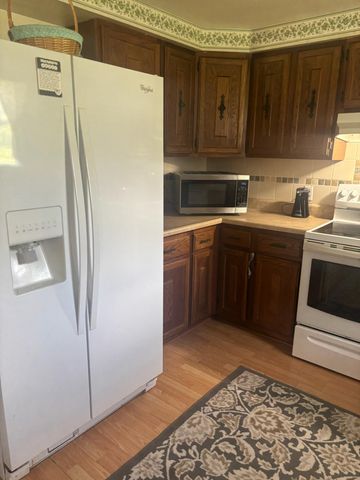 1847 Sinking Creek Road, London, KY 40741