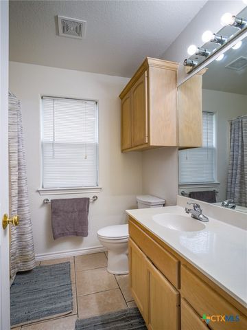 408 Spyglass Street, Marble Falls, TX 78654