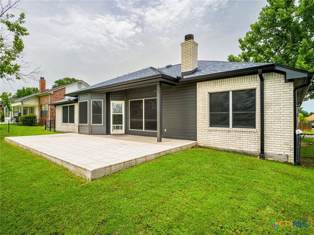 408 Spyglass Street, Marble Falls, TX 78654