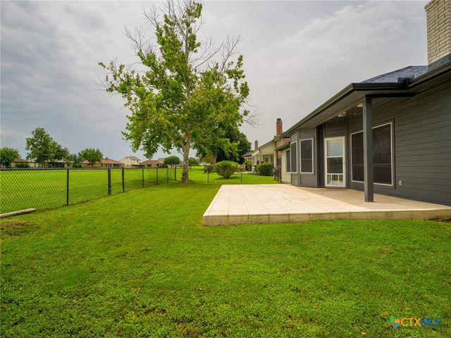 408 Spyglass Street, Marble Falls, TX 78654