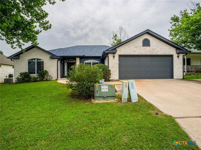 408 Spyglass Street, Marble Falls, TX 78654