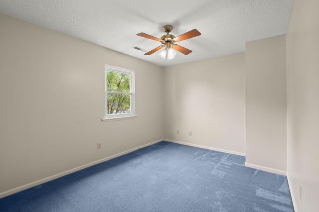 14 Manor Boulevard, Hanahan, SC 29410