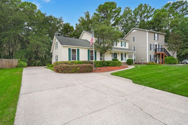 14 Manor Boulevard, Hanahan, SC 29410