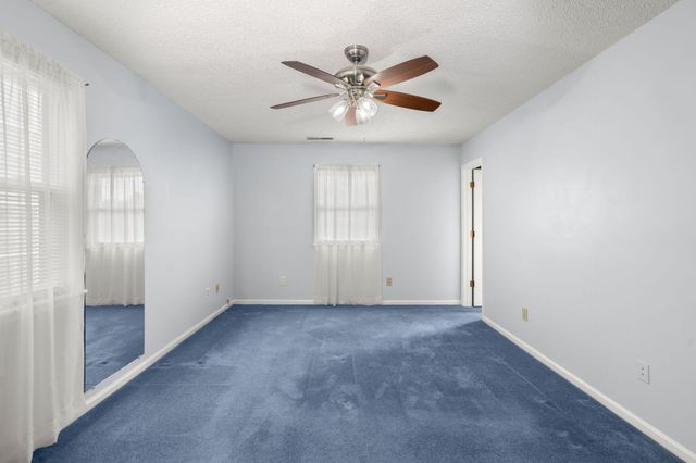 14 Manor Boulevard, Hanahan, SC 29410