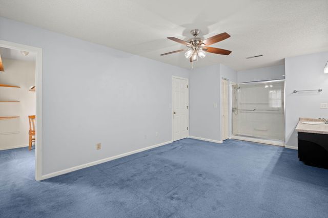 14 Manor Boulevard, Hanahan, SC 29410