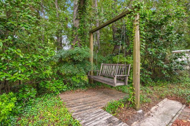 14 Manor Boulevard, Hanahan, SC 29410