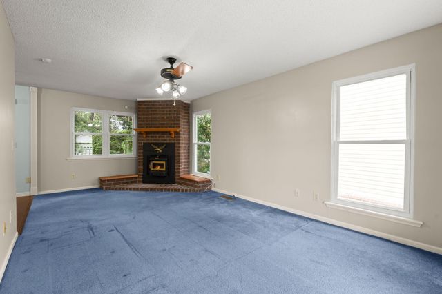 14 Manor Boulevard, Hanahan, SC 29410