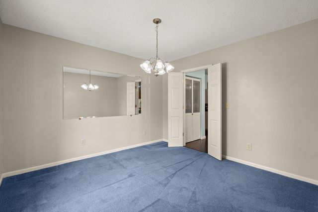 14 Manor Boulevard, Hanahan, SC 29410