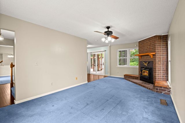 14 Manor Boulevard, Hanahan, SC 29410