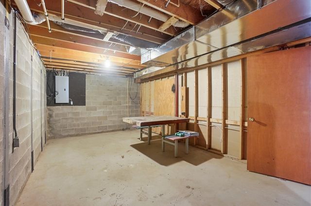 293 Mae Street, Logan, OH 43138