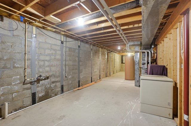 293 Mae Street, Logan, OH 43138