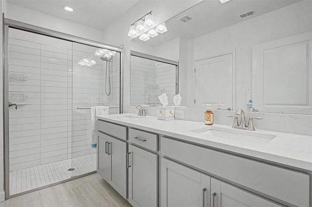 32092 CANNON RUSH DRIVE, San Antonio, FL 33576
