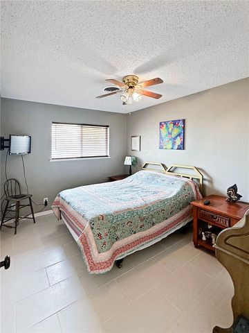 6604 County Road 136, Pawnee, TX 78145