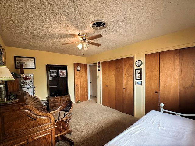 6604 County Road 136, Pawnee, TX 78145