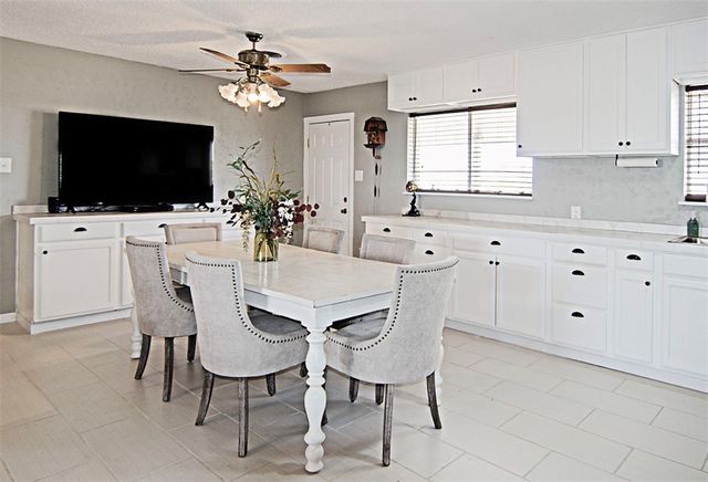 6604 County Road 136, Pawnee, TX 78145