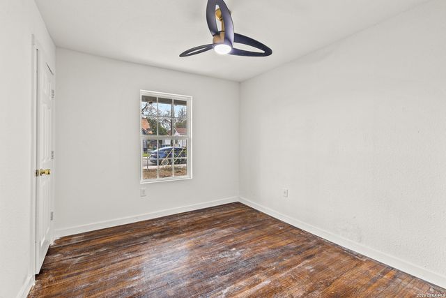 637 Gulf, San Antonio, TX 78202