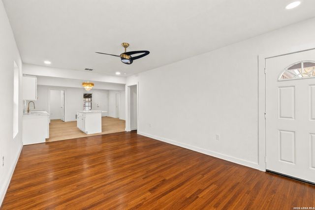 637 Gulf, San Antonio, TX 78202