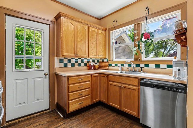 422 Pine Street, Belding, MI 48809
