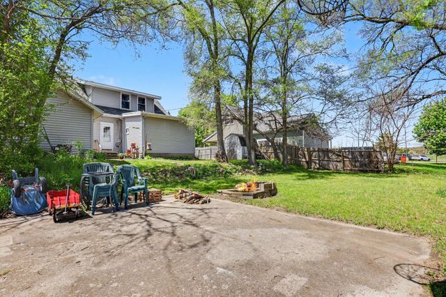 422 Pine Street, Belding, MI 48809