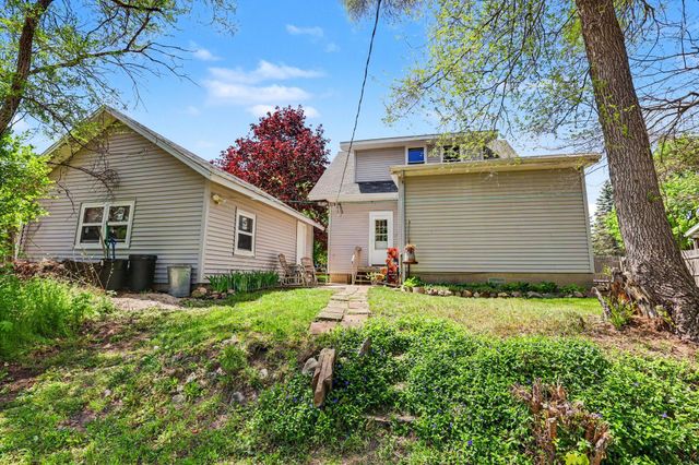 422 Pine Street, Belding, MI 48809