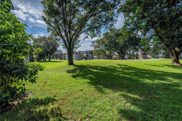8901 S Hollybrook Blvd 201, Pembroke Pines, FL 33025