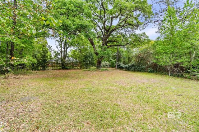 4055 RIVIERE DU CHIEN Road, Mobile, AL 36693