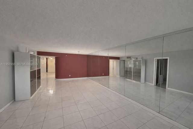 3910 Inverrary Blvd 603-B, Lauderhill, FL 33319